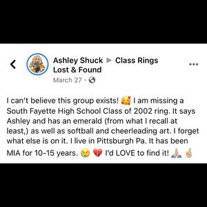 ISO 2002 South Fayette class ring emerald gold